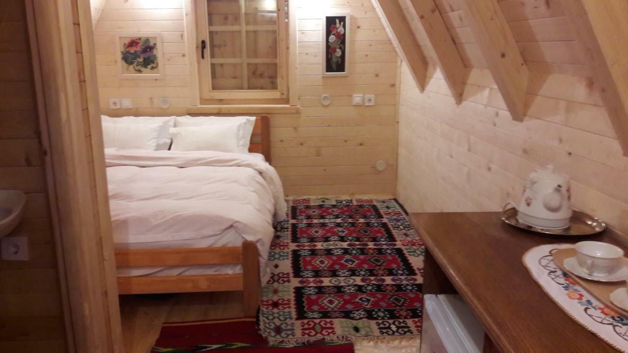 Karadzic Hotell Žabljak Rum bild